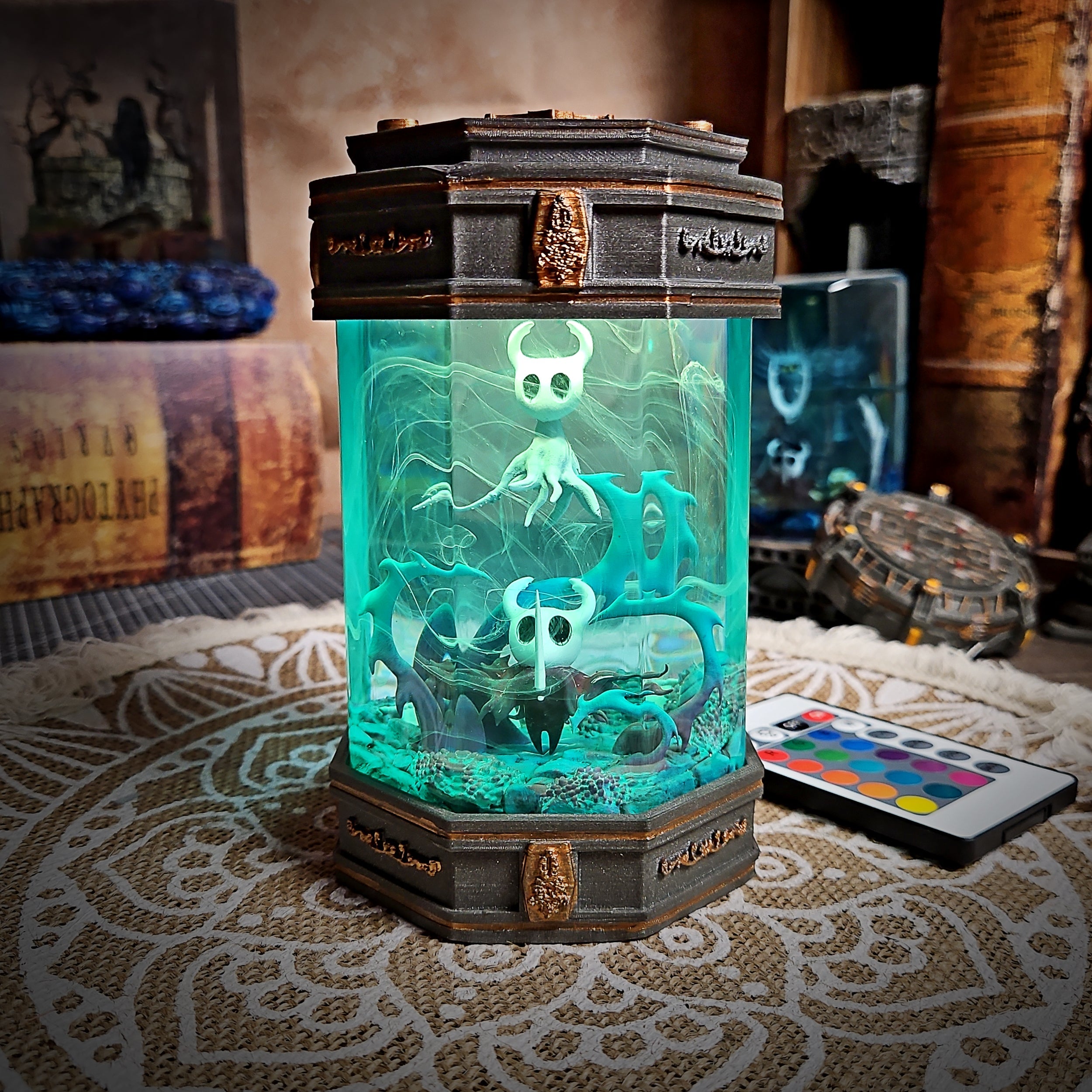 Hollow Knight V2 - Octagonal Resin Lamp