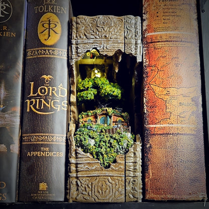 Hobbit Book Nook - handmade resin lamp