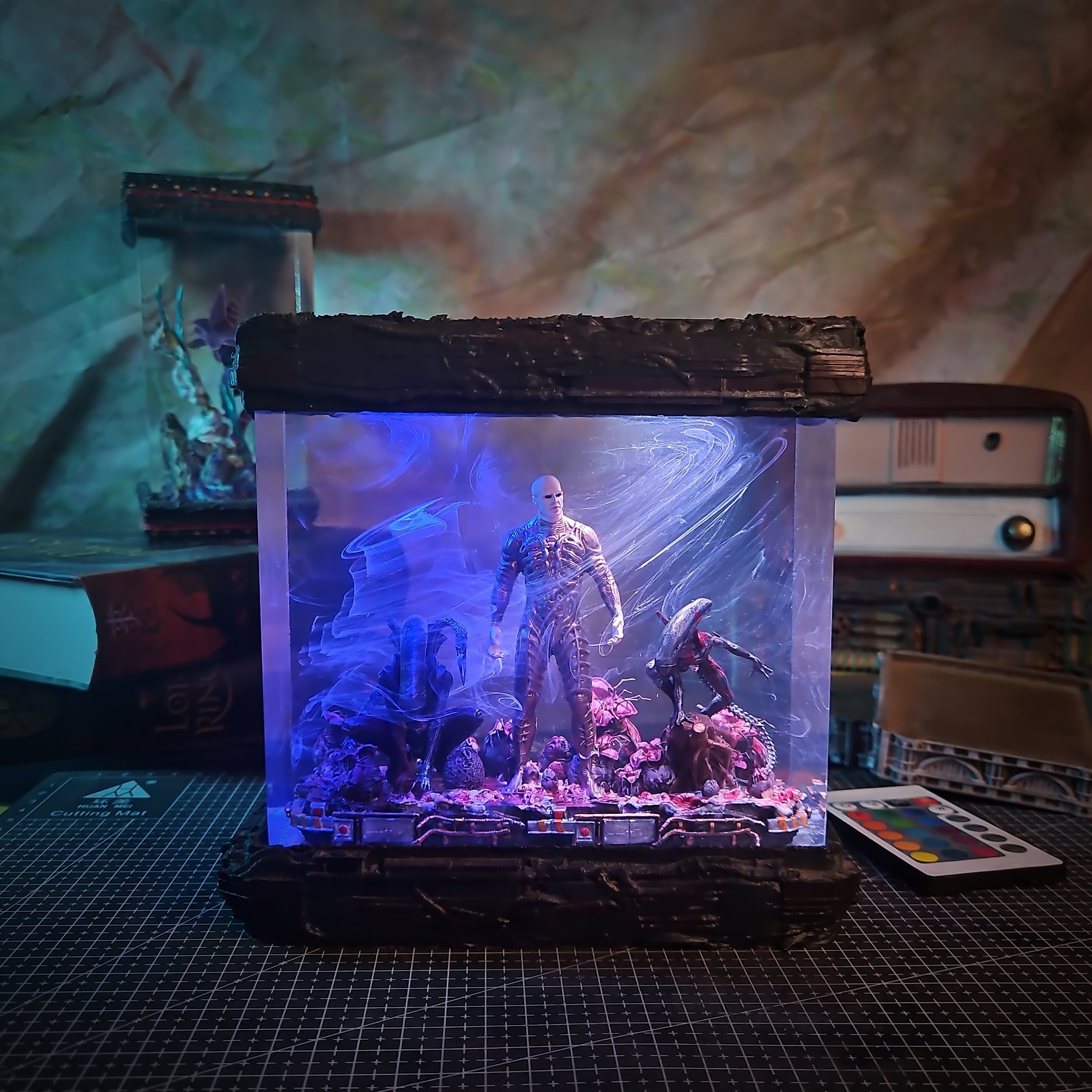 Engineers Xenomorph Resin Lamp - handmade resin lamp