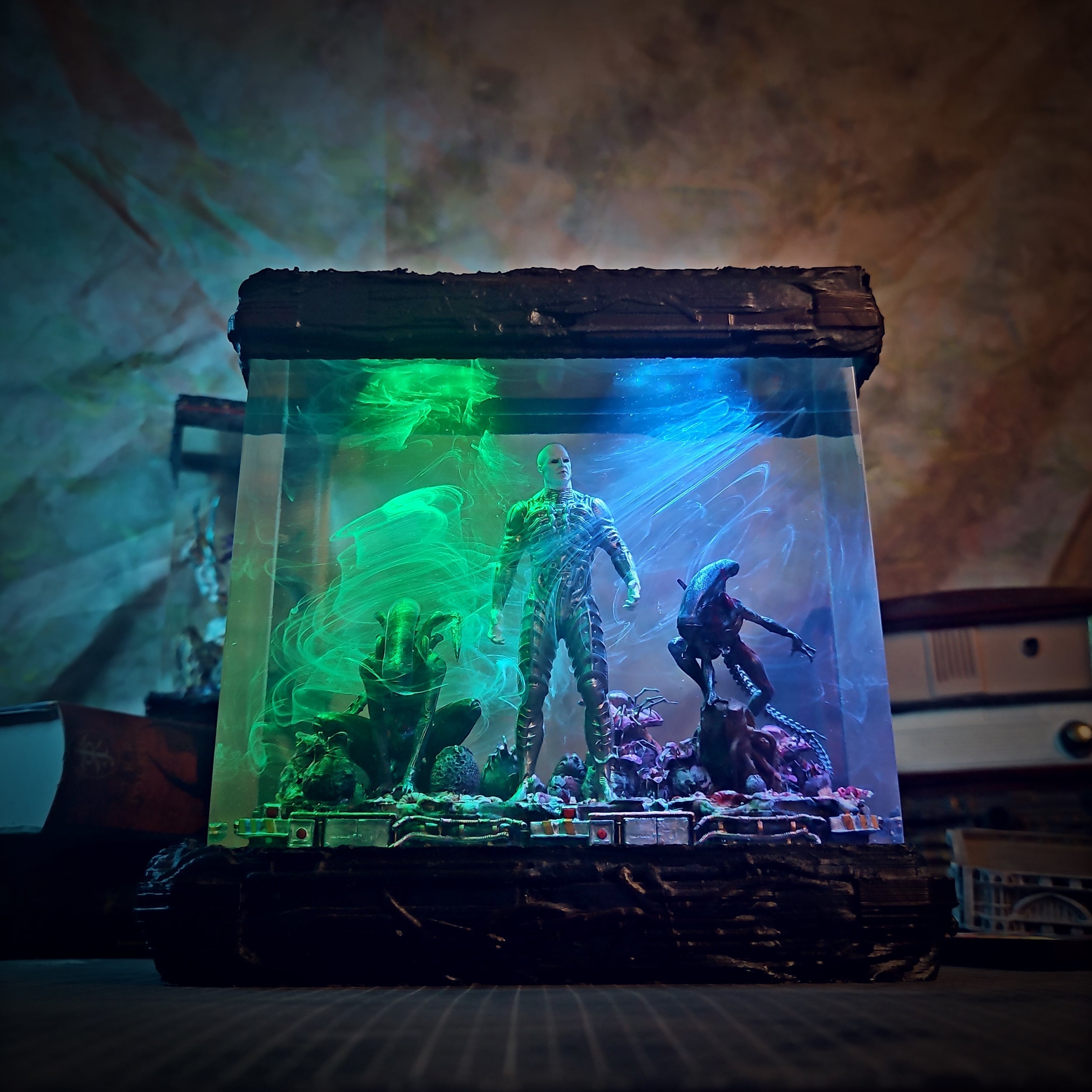 Engineers Xenomorph Resin Lamp - handmade resin lamp