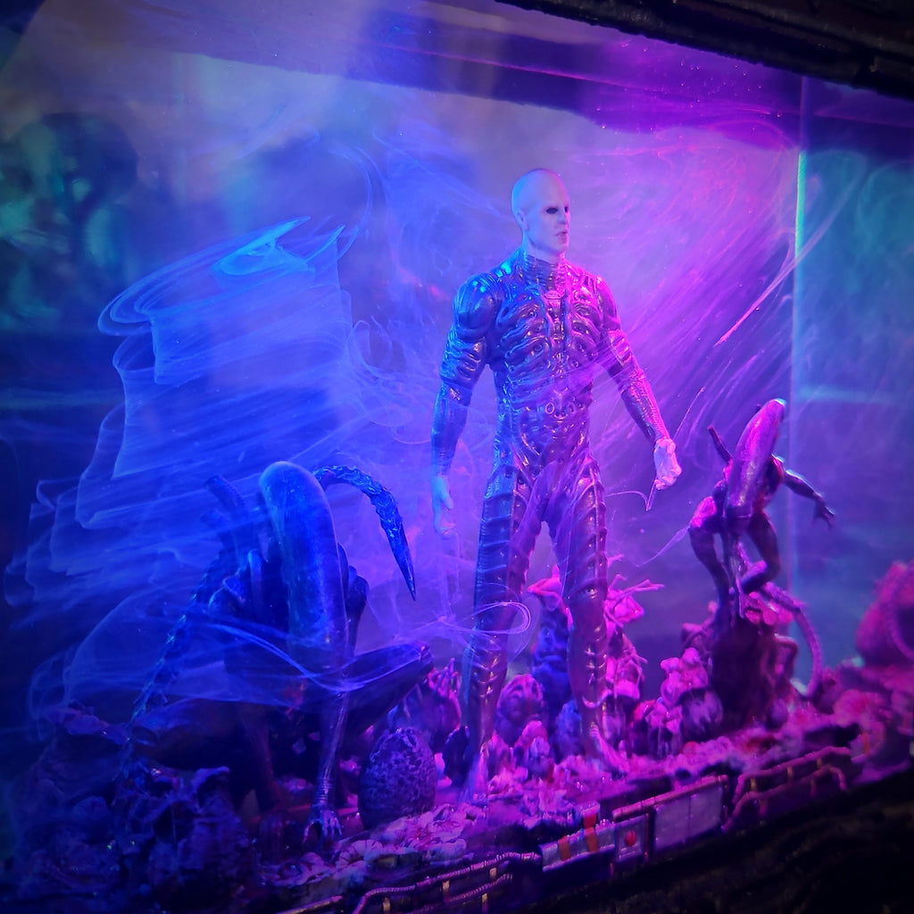 Engineers Xenomorph Resin Lamp - handmade resin lamp