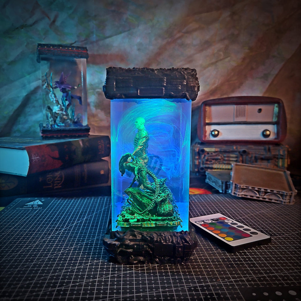 Engineers Xenomorph Resin Lamp - handmade resin lamp