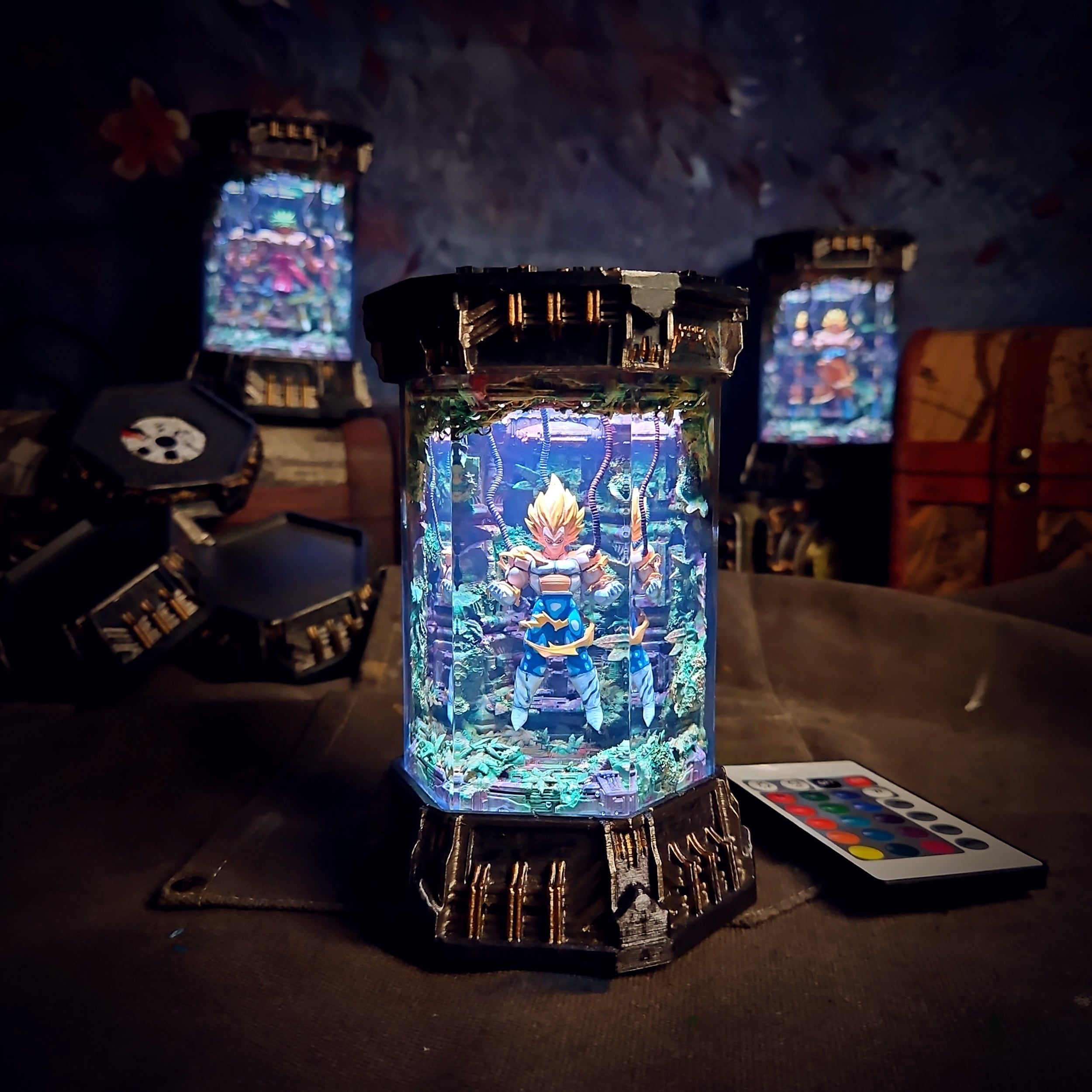VEGETA – Saiyan Pride Hexagon Resin Lamp