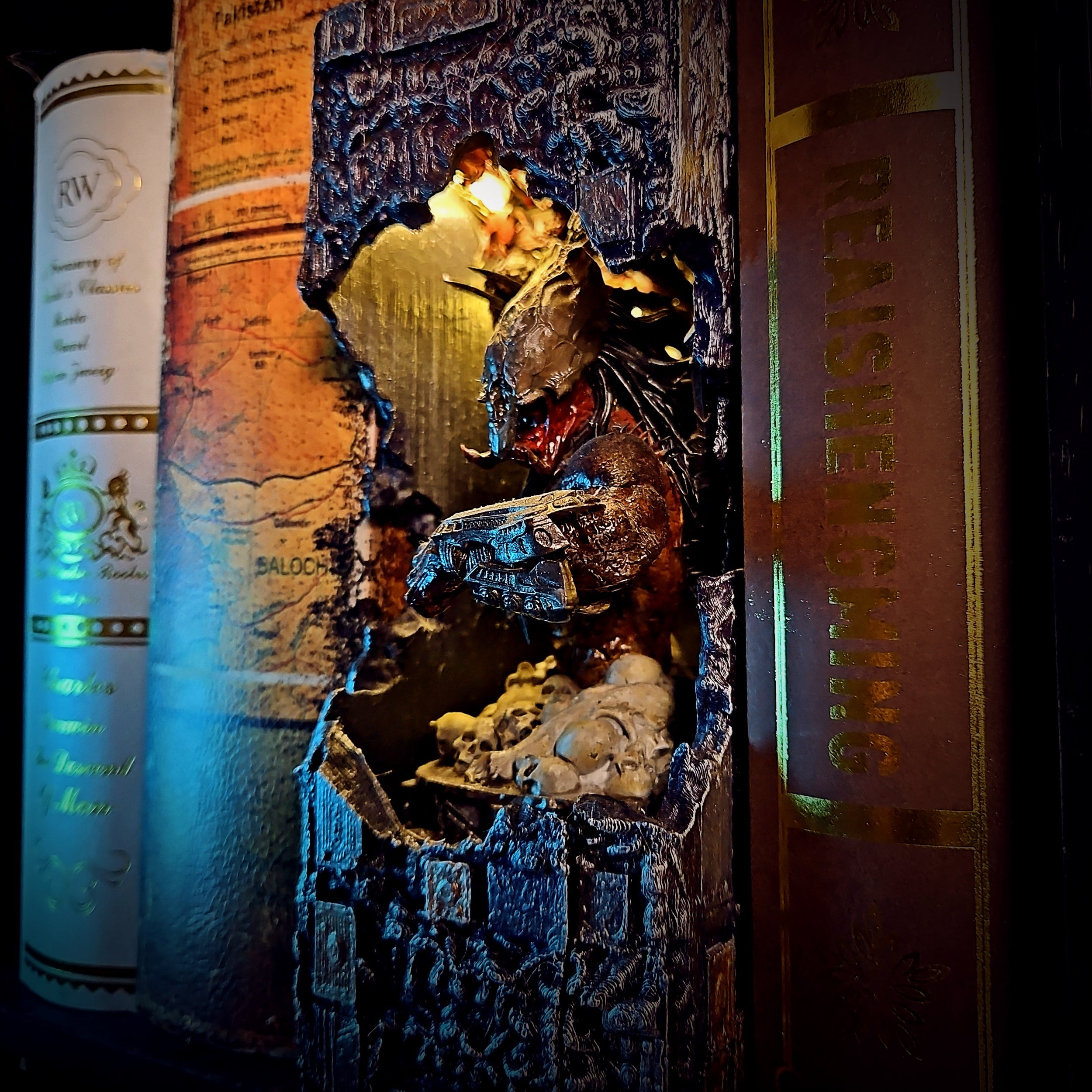 Predator Book Nook - handmade resin lamp