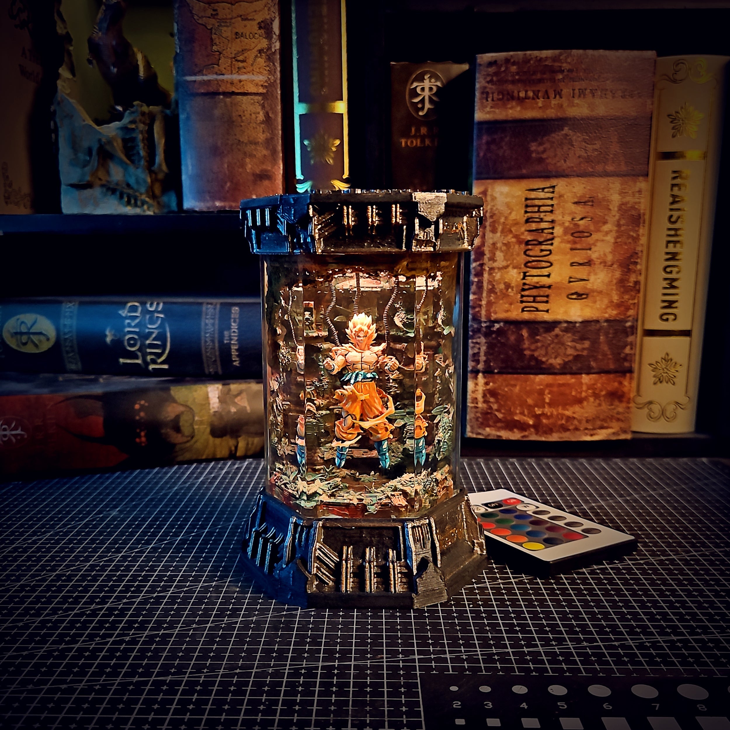 GOKU – Ultra Instinct Hexagon Resin Lamp