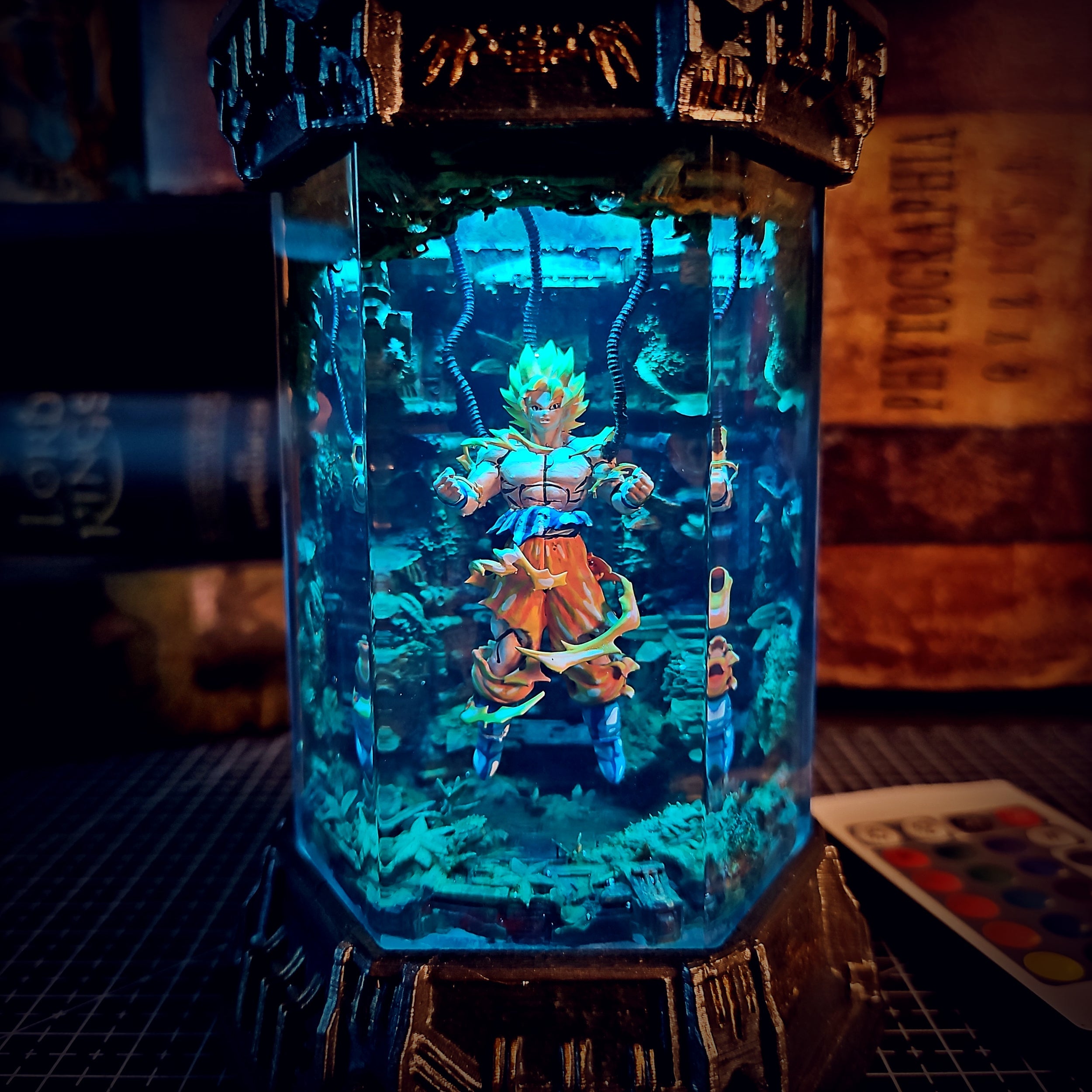 GOKU – Ultra Instinct Hexagon Resin Lamp