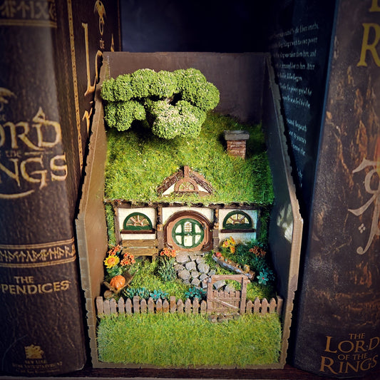 BB Hobbit Book Nook - handmade resin lamp