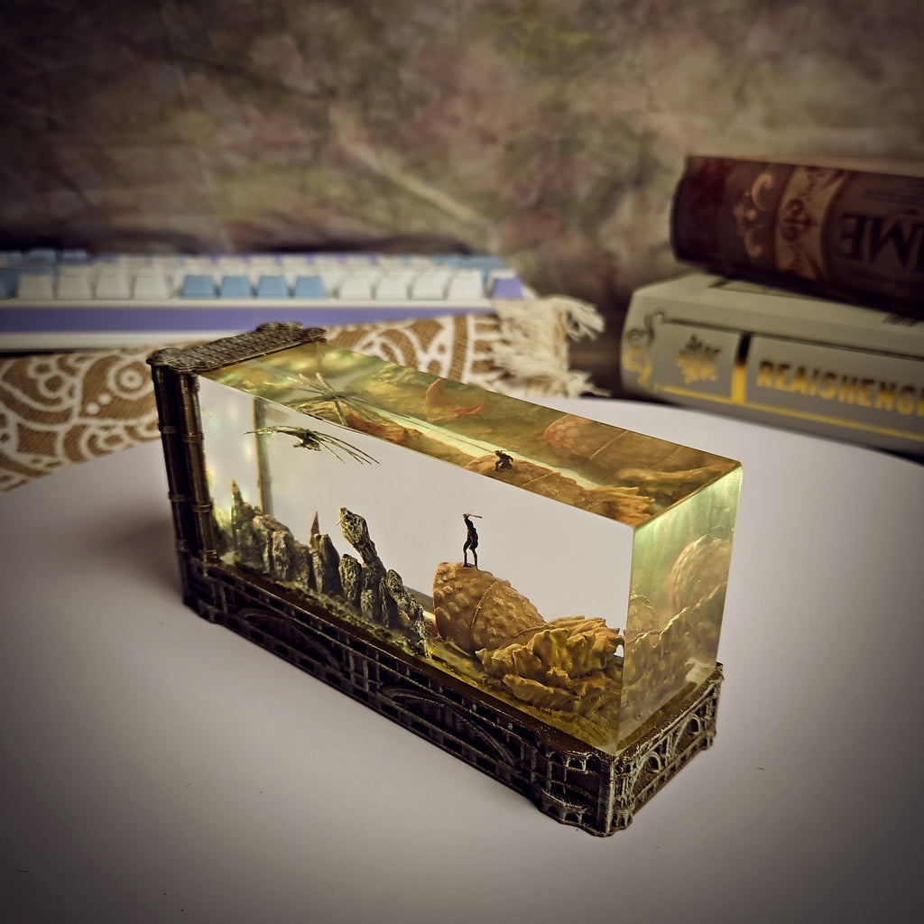 Dune Resin Lamp - handmade resin lamp