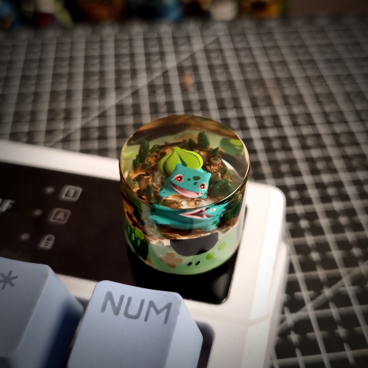 Bulbasaur Keycap - handmade resin keycap