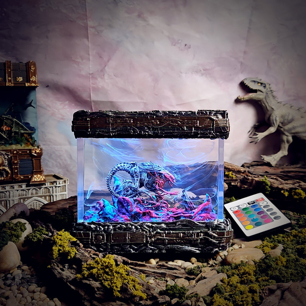 Vander vs Queen Alien Resin Lamp - handmade resin lamp