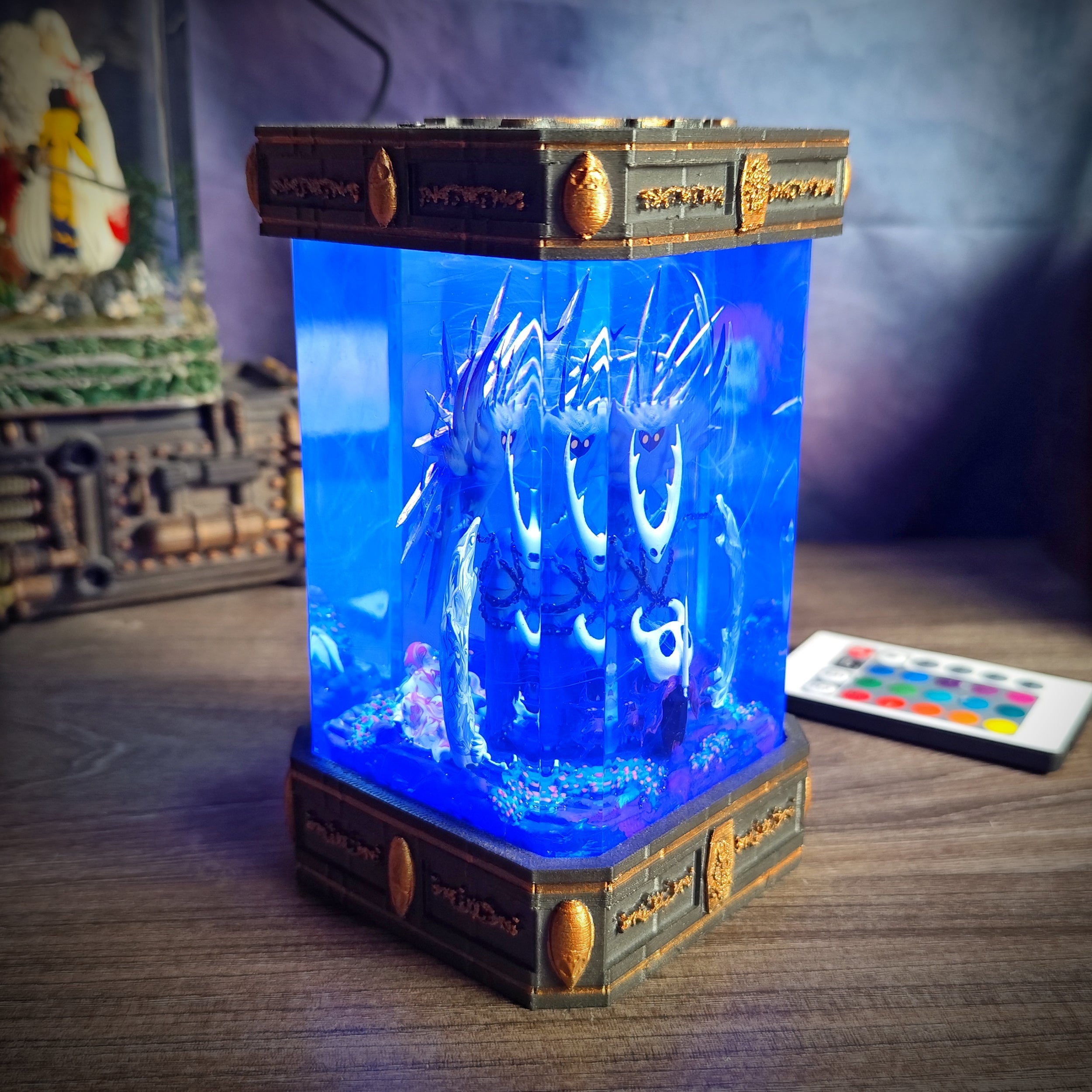 Hollow Knight Resin Lamp V2 – Battle Pose