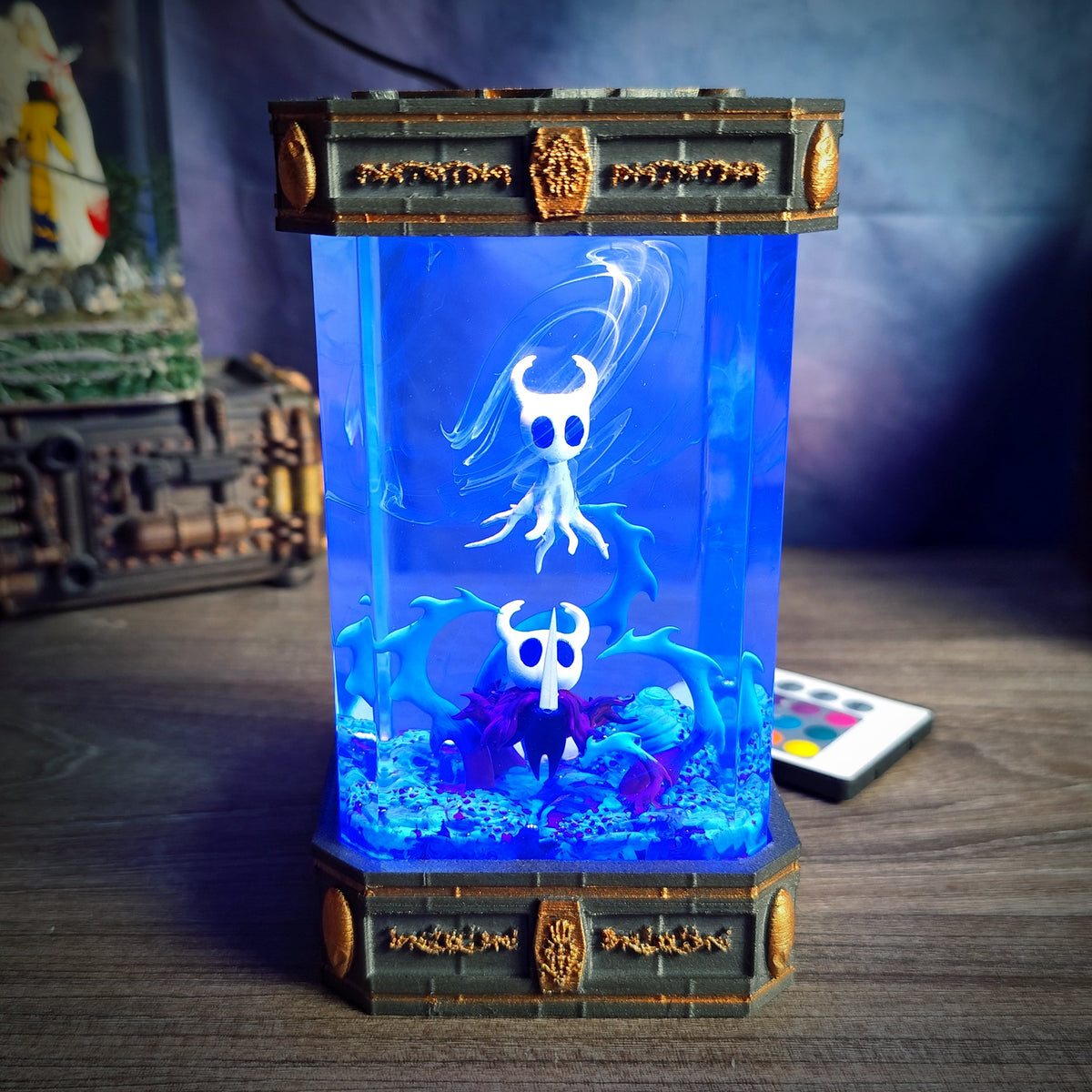 Hollow Knight Resin Lamp V1 – Battle Pose - handmade resin lamp