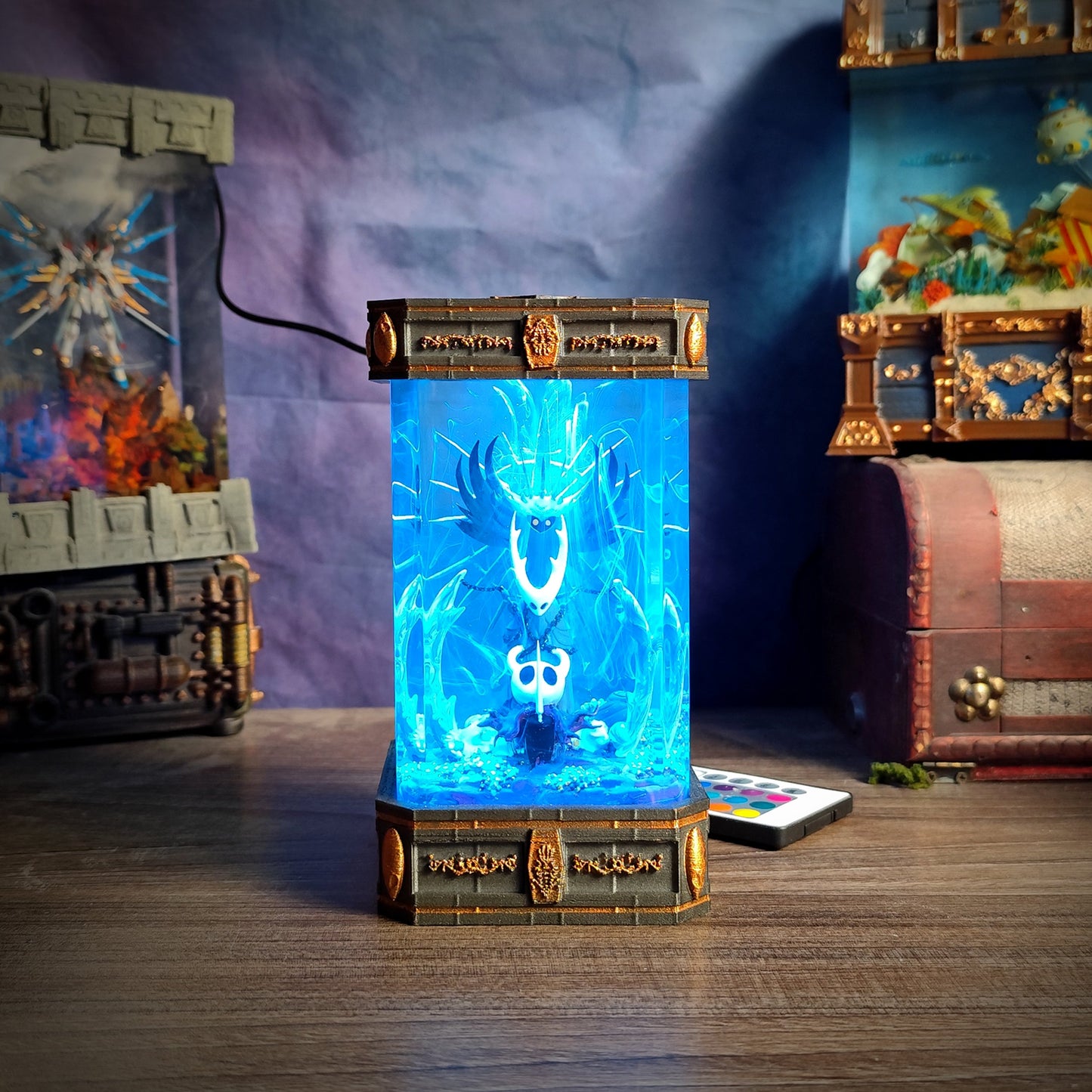 Hollow Knight Resin Lamp V2 – Battle Pose - handmade resin lamp
