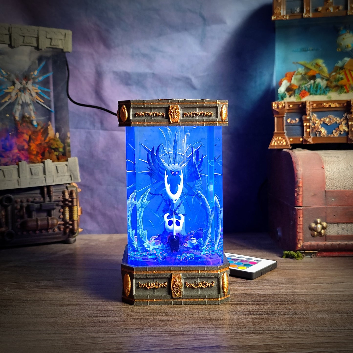 Hollow Knight Resin Lamp V2 – Battle Pose - handmade resin lamp