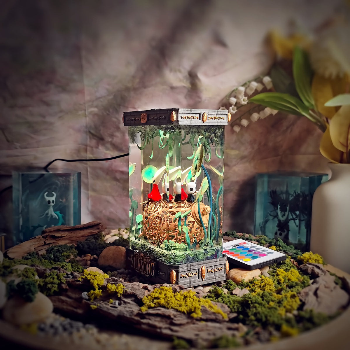 Knight & Hornet Silksong Resin Lamp - handmade resin lamp