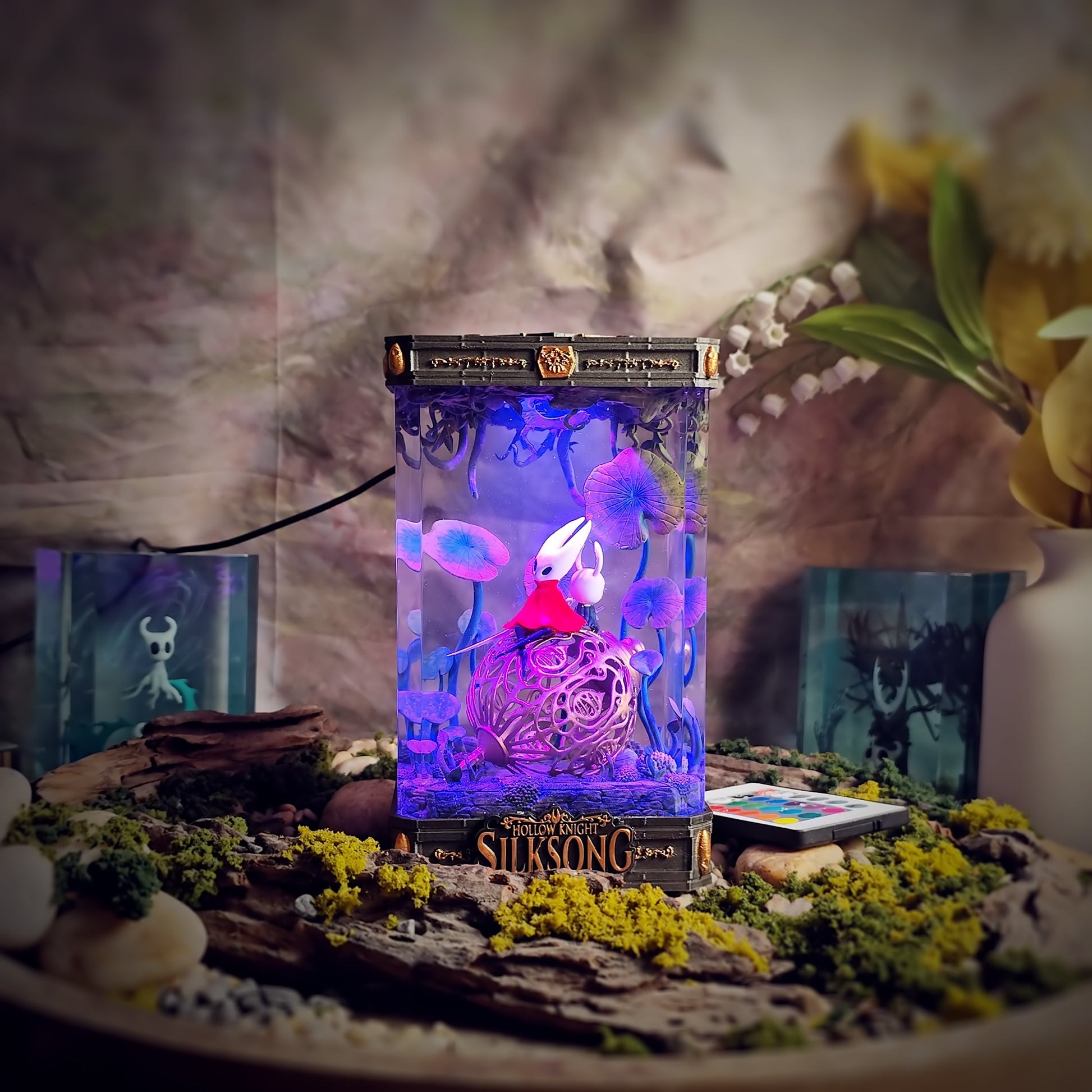 Knight & Hornet Silksong Resin Lamp - handmade resin lamp