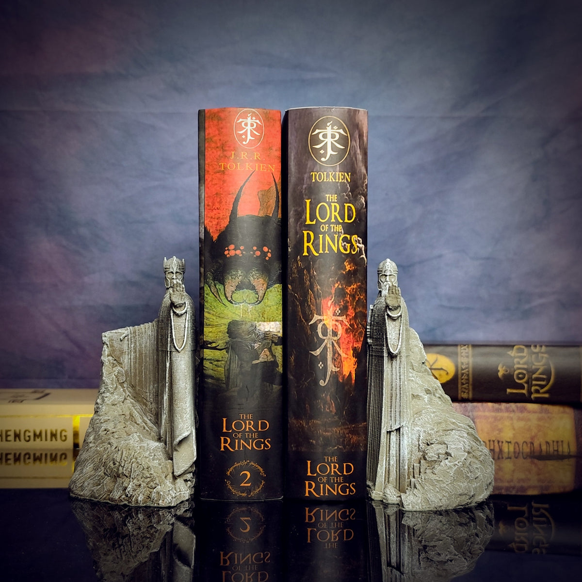 Argonath Book Nook - handmade resin lamp