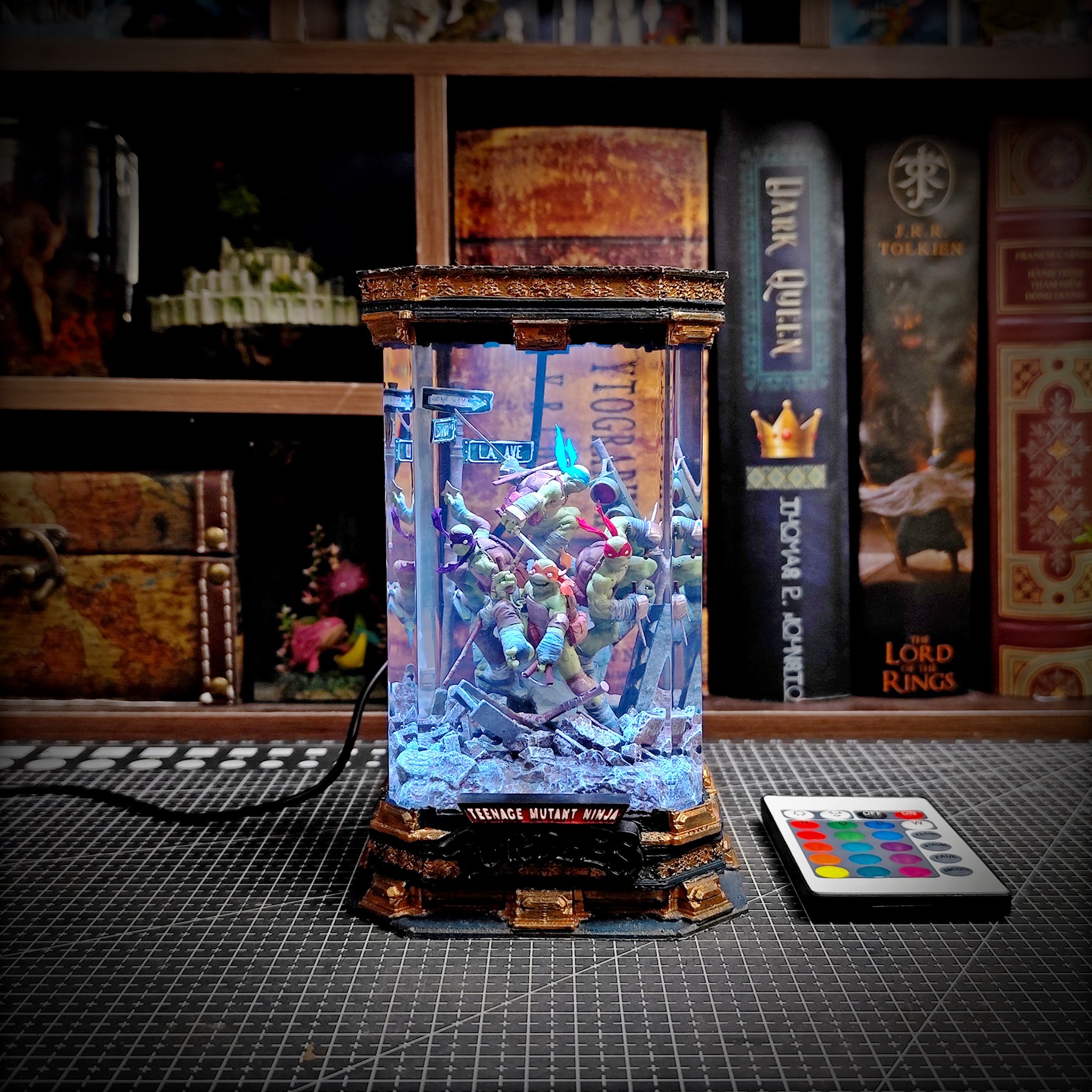 Shadow Strike Diorama Lamp - handmade resin lamp
