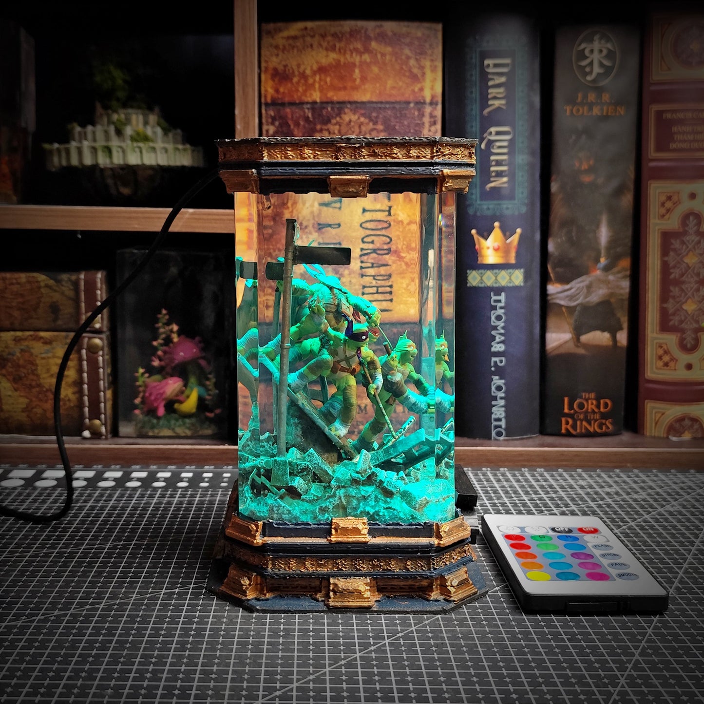 Shadow Strike Diorama Lamp - handmade resin lamp