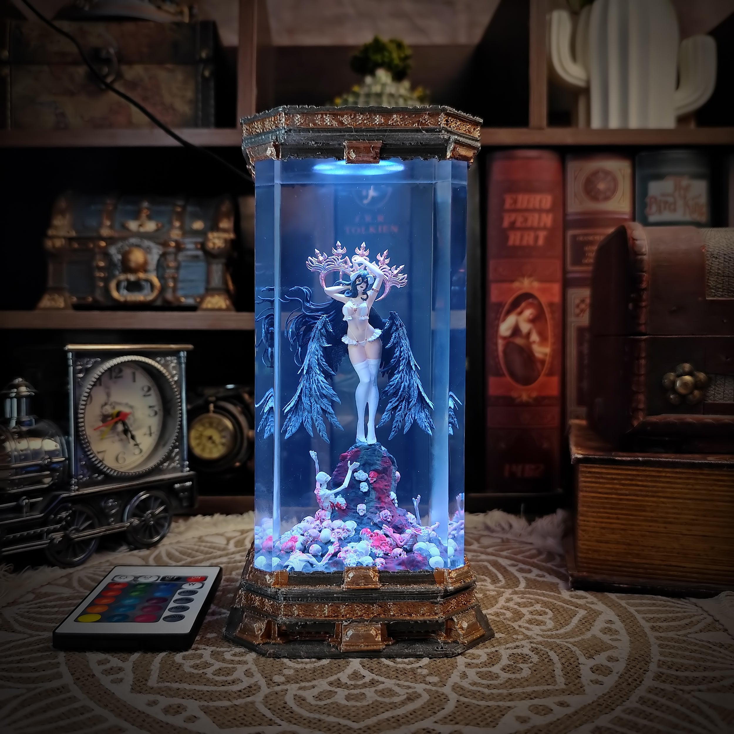 Albedo Resin Lamp - handmade resin lamp