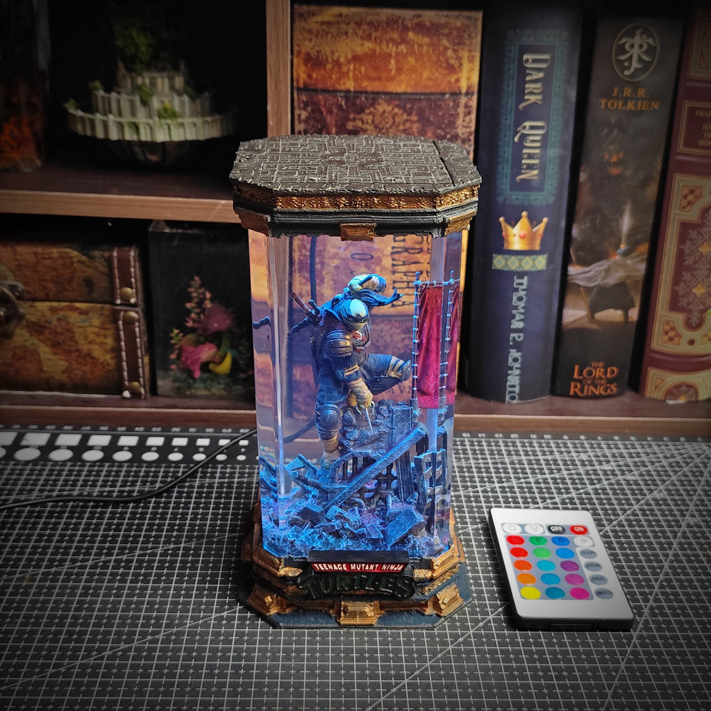 Ronin Resin Lamp - handmade resin lamp