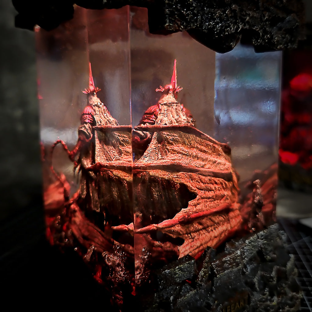 ANGMAR Resin Lamp - handmade resin lamp