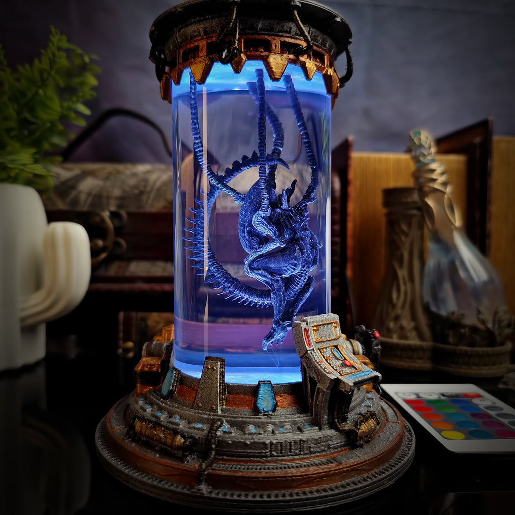 Alien Lab v1 Resin Lamp - handmade resin lamp