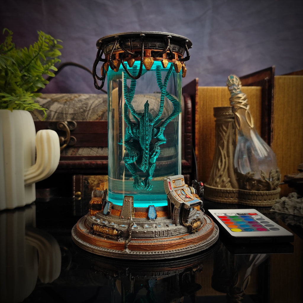 Alien Lab v1 Resin Lamp - handmade resin lamp