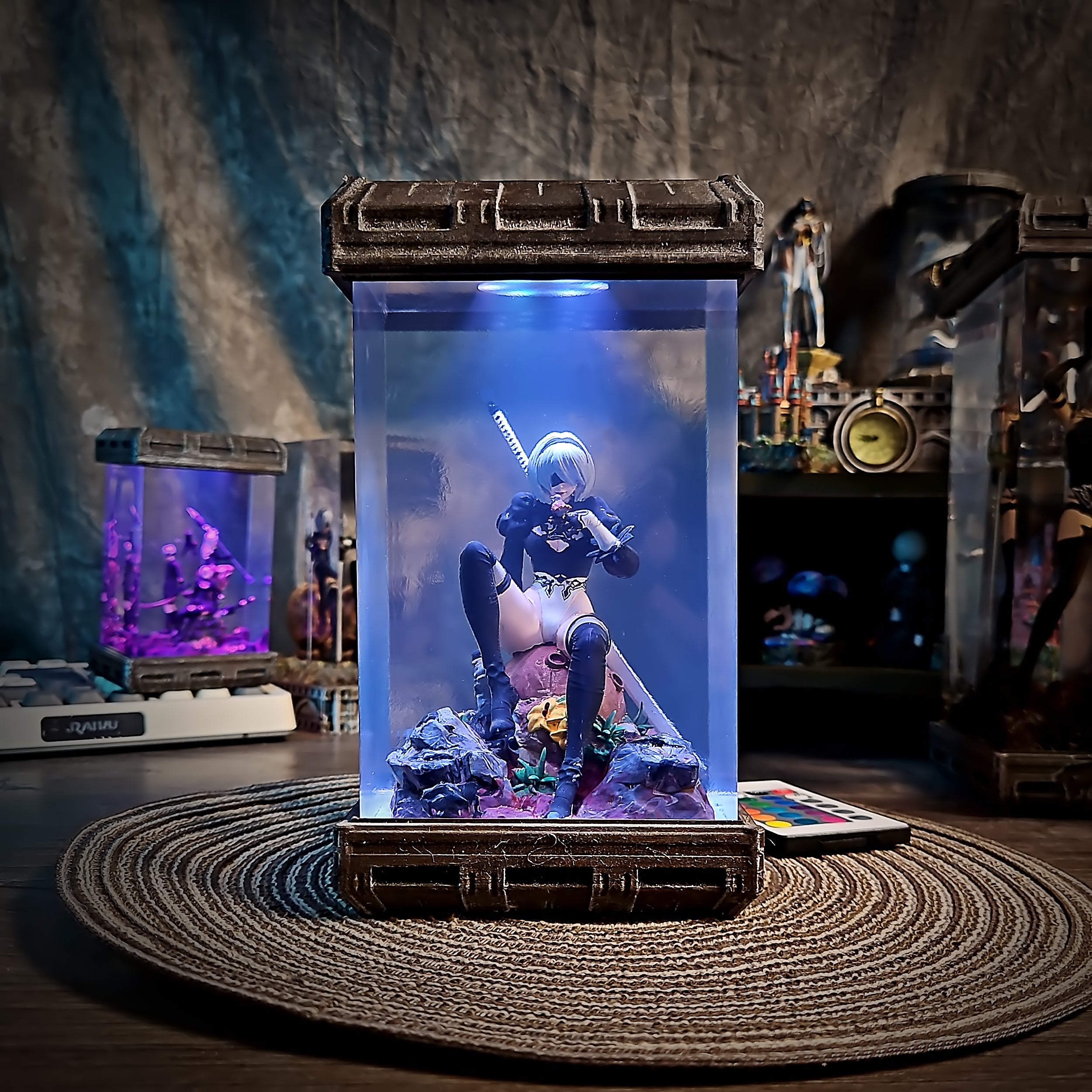 2B V2 - handmade resin lamp