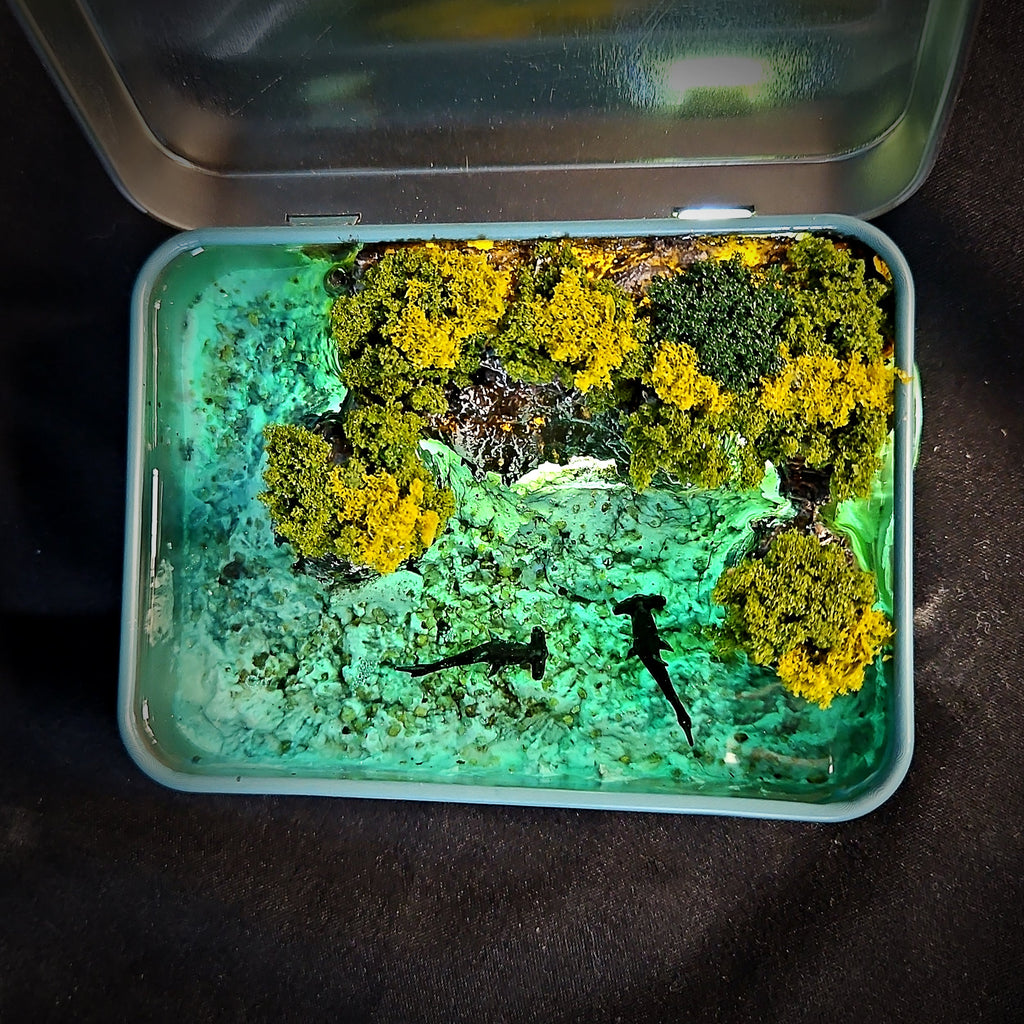 Hammerhead Tin Light Box - handmade resin light box