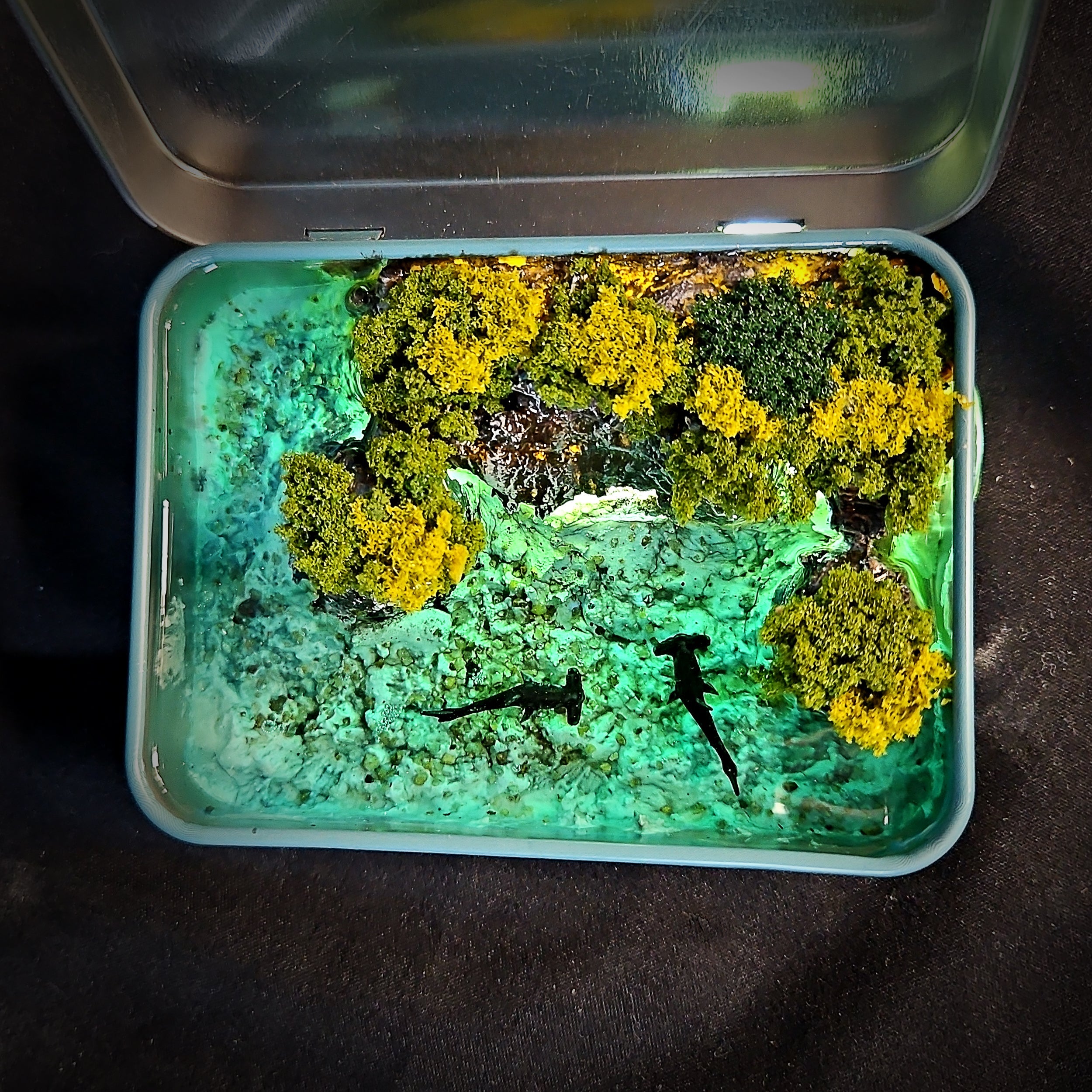 Hammerhead Tin Light Box - handmade resin light box