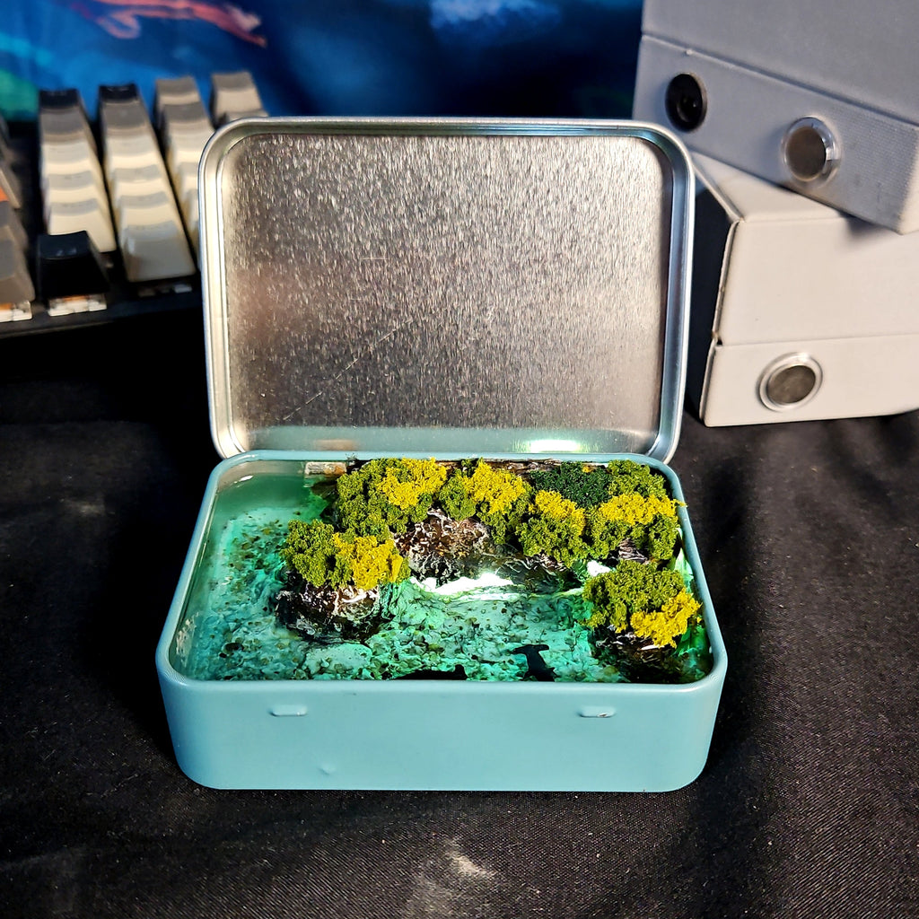 Hammerhead Tin Light Box - handmade resin light box