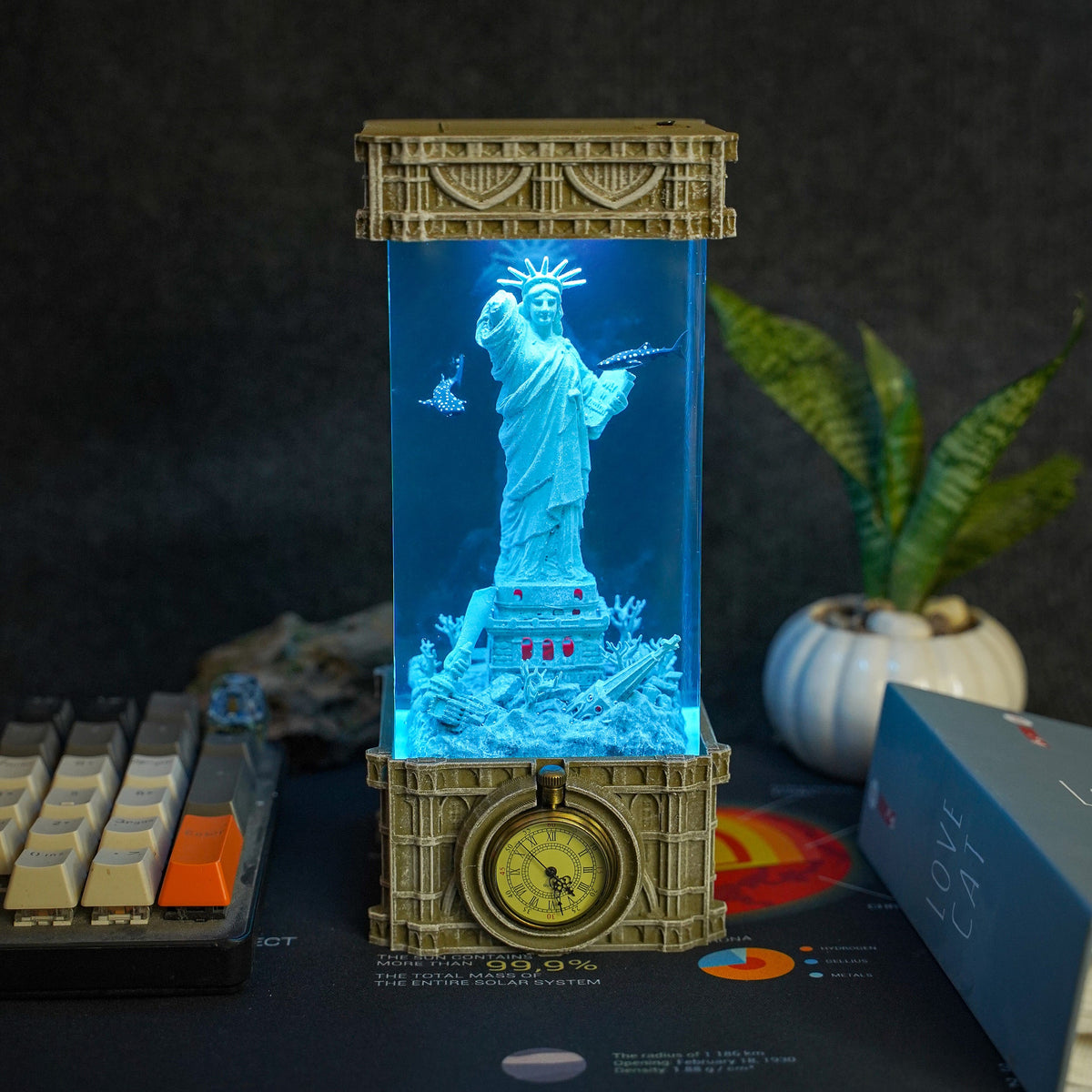 Statue of Liberty Clock Resin Lamp - handmade resin lamp
