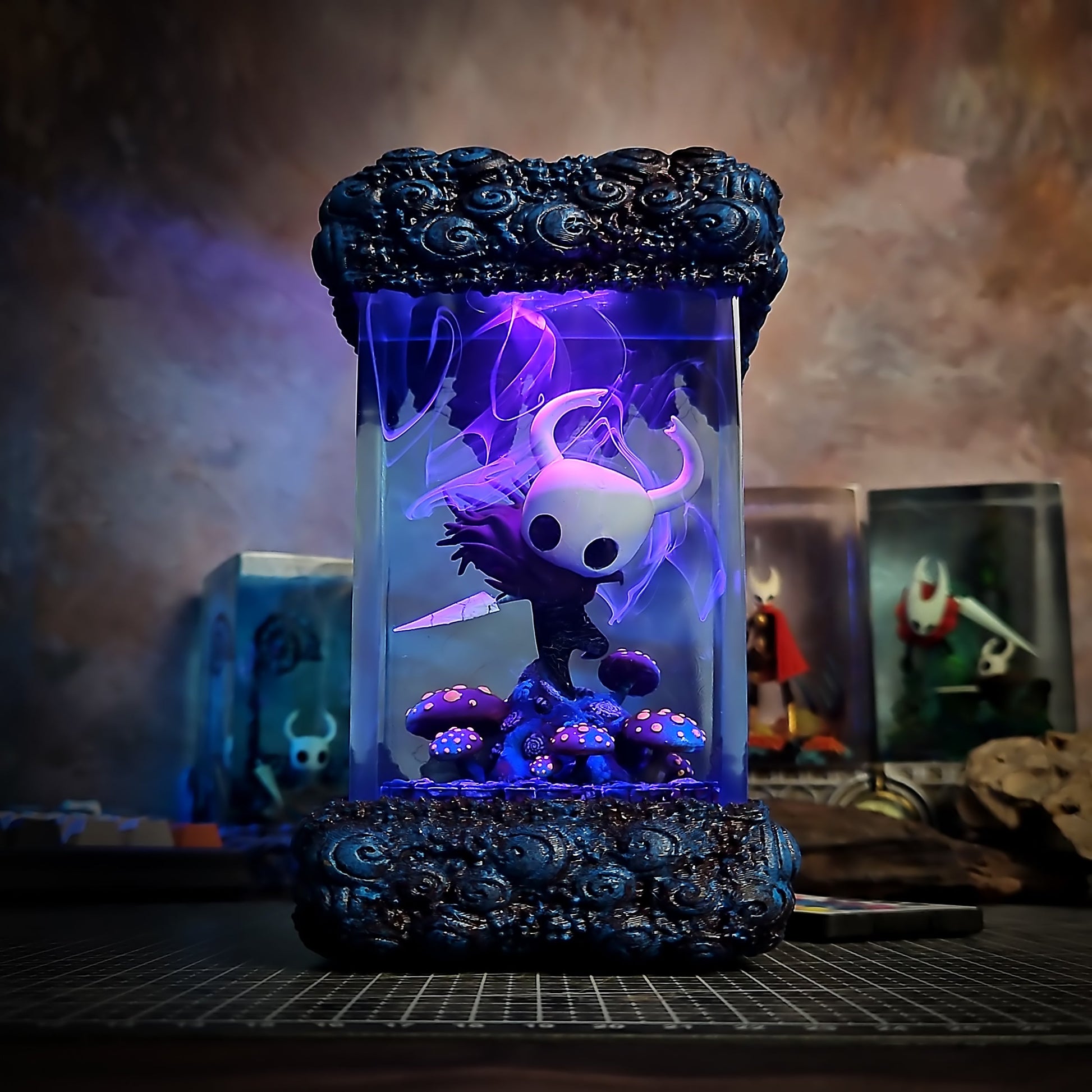 Hollow Knight V2 Resin Lamp - handmade resin lamp