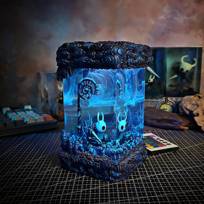 Hollow Knight V1 Resin Lamp - handmade resin lamp