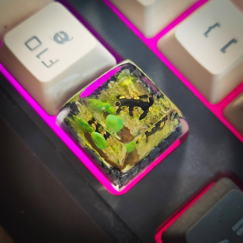 Umbreon Old Keycap - handmade resin keycap
