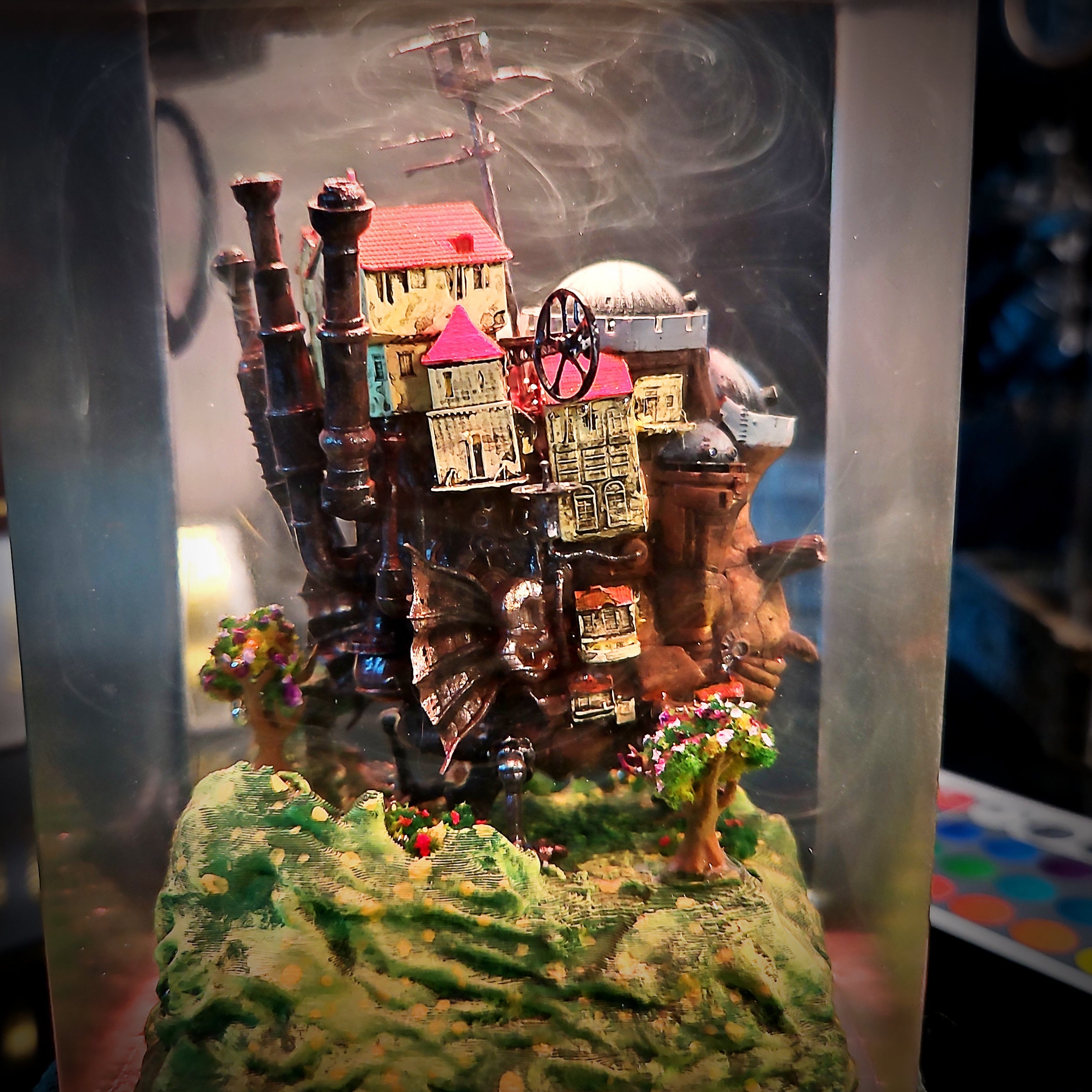 Howl Resin Lamp - handmade resin lamp