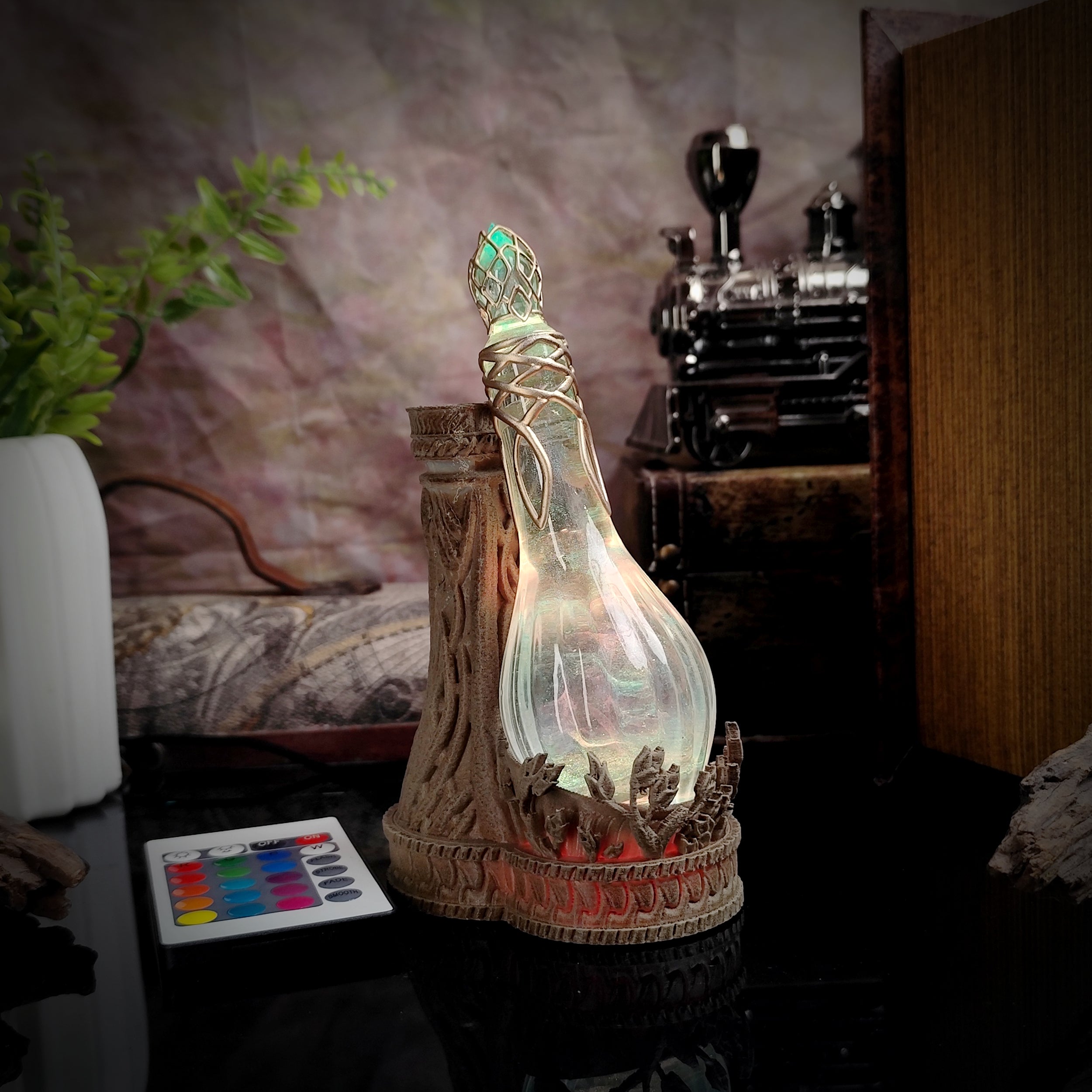 Galadriel's Phial Lord of the Rings Lamp - handmade resin lamp