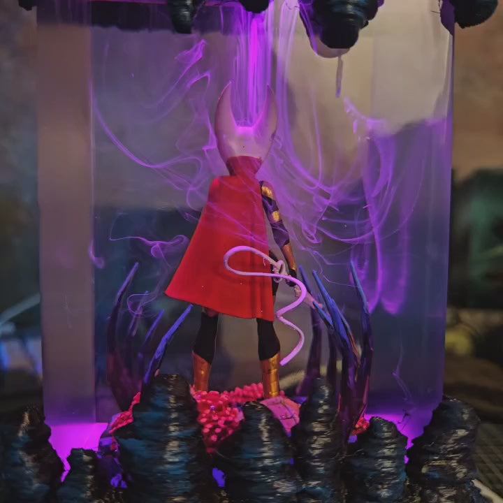 Hornet Resin Lamp