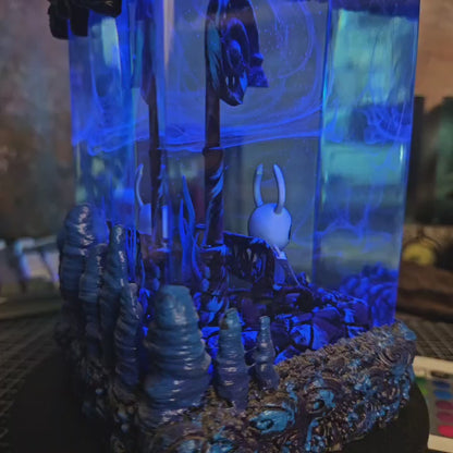 Hollow Knight V1 Resin Lamp - handmade resin lamp