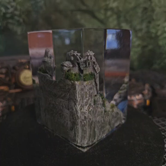 NARUTO VALLE DEL FIN Resin Lamp - handmade resin lamp